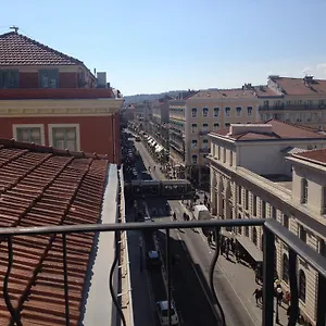 De Verdun 2*, Nice France