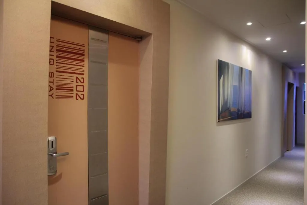 Uniqstay Busan Hostel