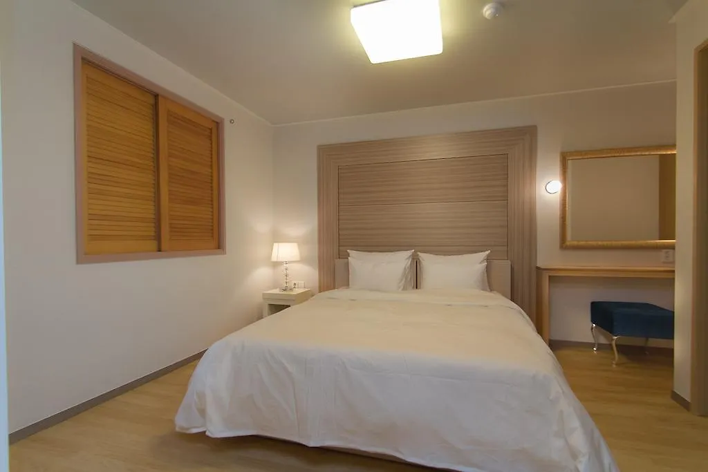 Hostel Uniqstay Busan South Korea